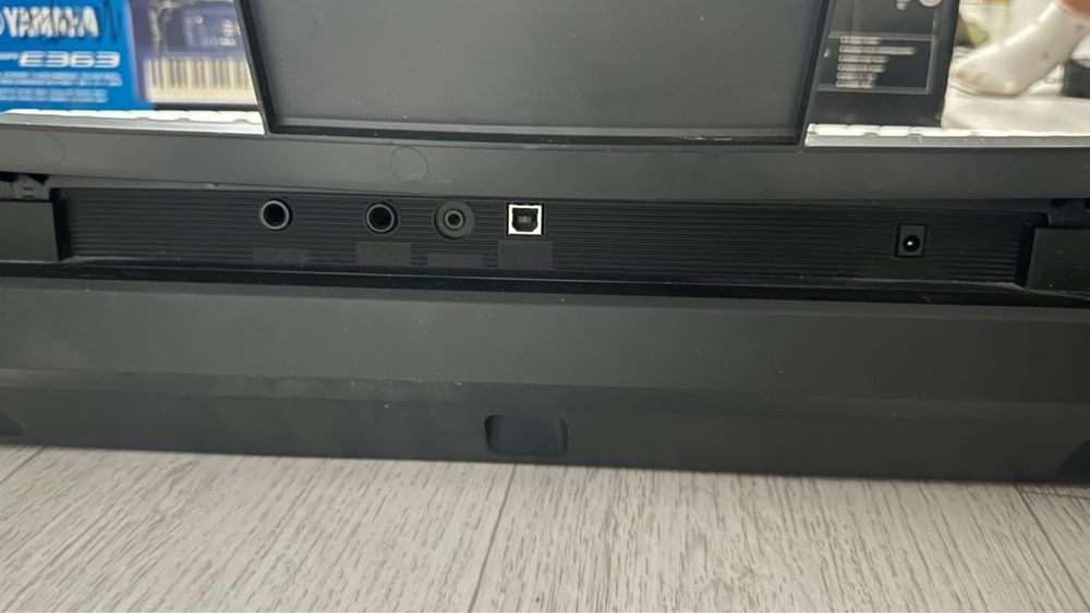 Синтезатор Yamaha PSR-E363