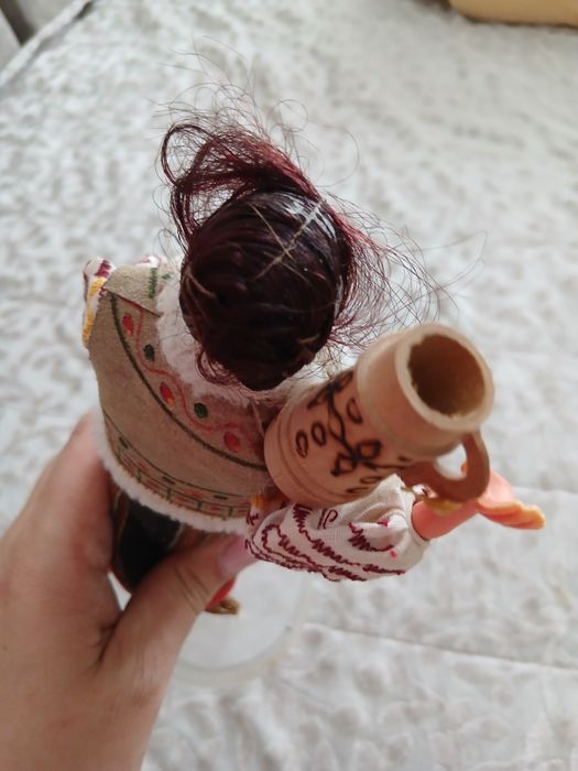 Figurina papusa taranca cu ulciorul fabricata in oradea