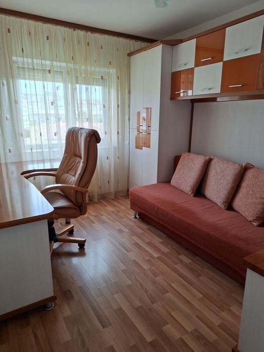 Chirie apartament 3 camere Dorbob