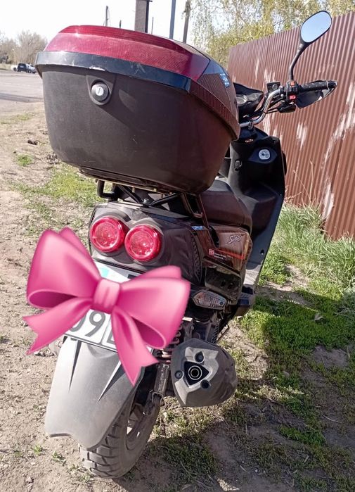 Продается скутер ZHWEKI