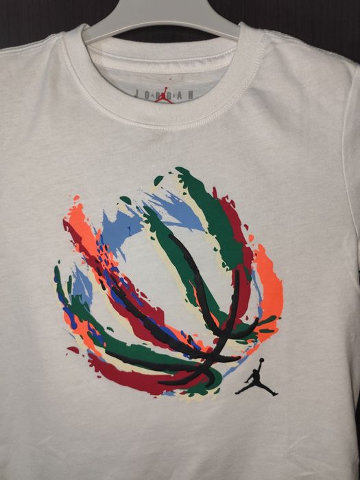 Tricou alb cu imprimeu Jordan mărimea 110-116