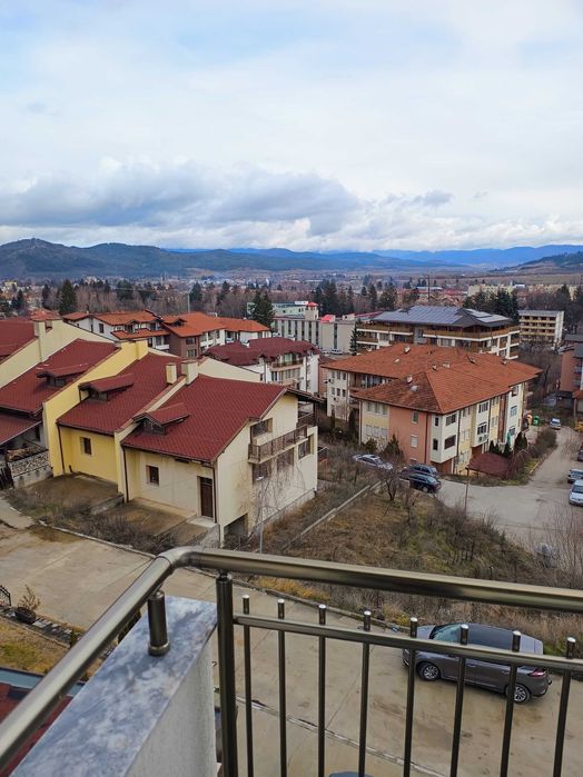 Отдавам под наем двустаен апартамент