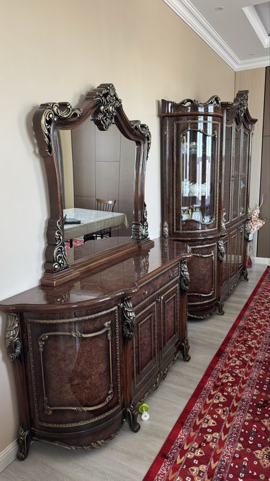 Сервант в гостиную