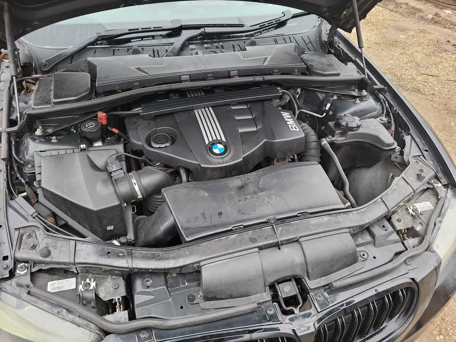 Dezmembre bmw e91 320d 177 cp n47 trapa panorama,an 2009
