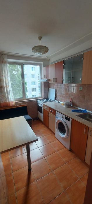 Închiriez apartament 2 camere