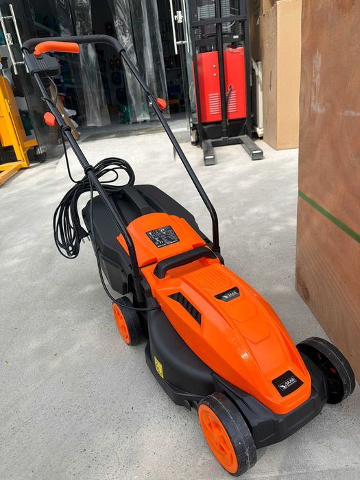 Газонокосилка электрическая Gazonokosilka elektr 32sm 1000W SAAB