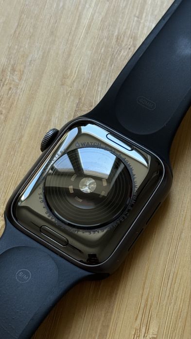 Часы Apple watch 5Se