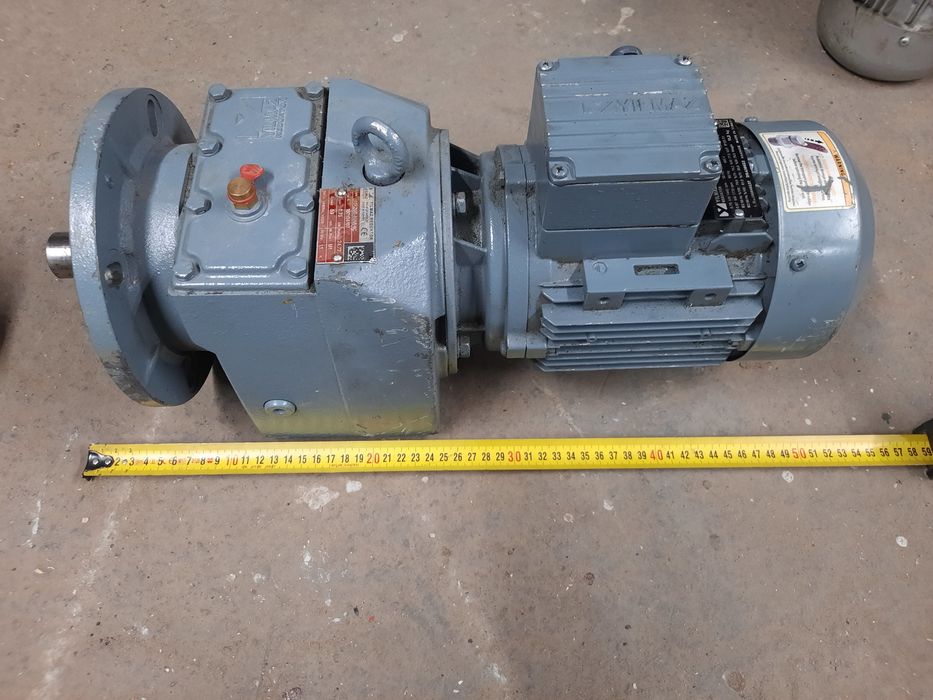 Motor cu reductor  cazan tuică