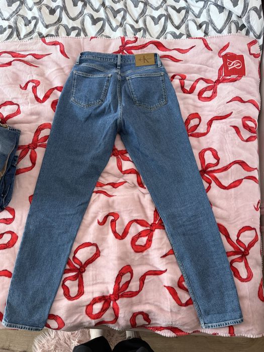 Джинсы Calvin clein