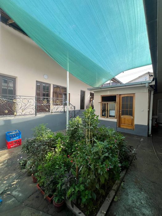 2.2sotik xovli shaxari sentr chorsu.  Srochni sotlad