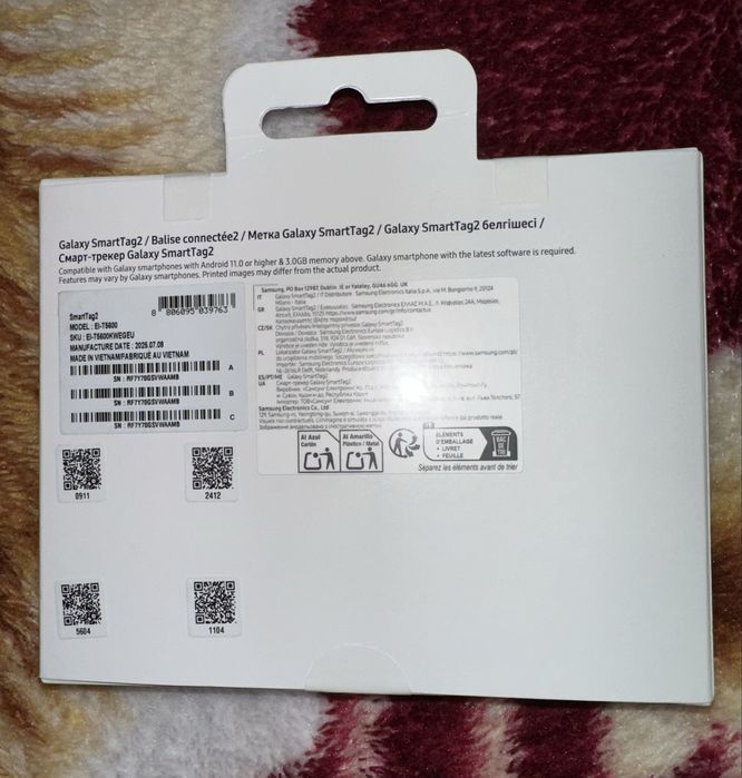 Samsung Galaxy.    Smart Tag 2, 4 Pack(2 Black 2 White)