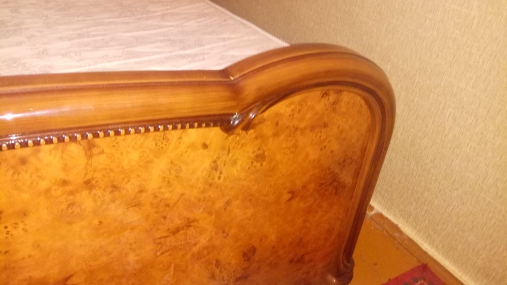 Кровать двуспальная