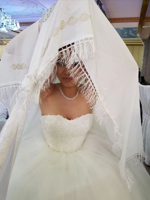 Свадебное платье.