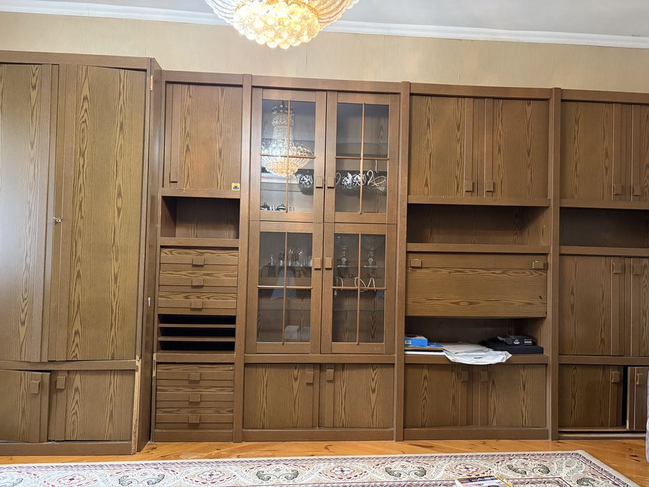 Мебель комплект. Стенка, шкаф, уголок, кресла, стулья, кровать