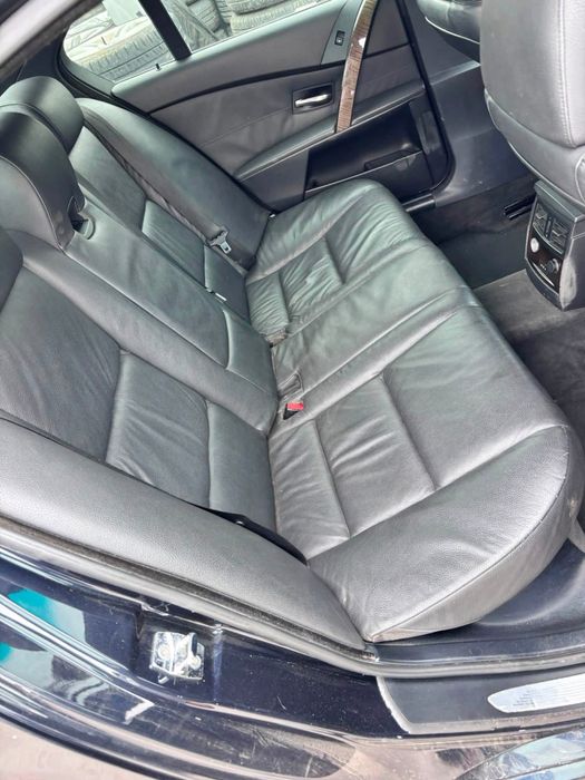 Dezmembrez BMW 530d E60 3.0D 231cp,automat,M PACK,Navigatie mare,Interior recaro incalzit,Plafon negru M,jante Spyder style 172 M