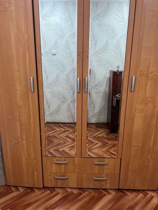 Продам шкаф в идеальном состоянии