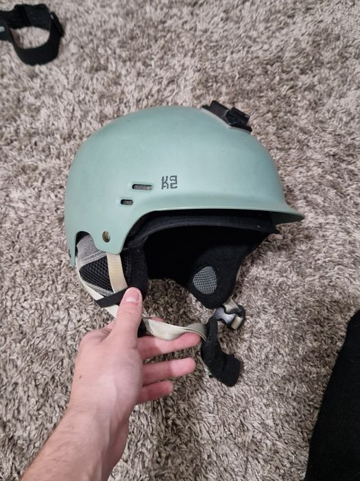 каска K2 за ски – малко използвана, отлично запазена