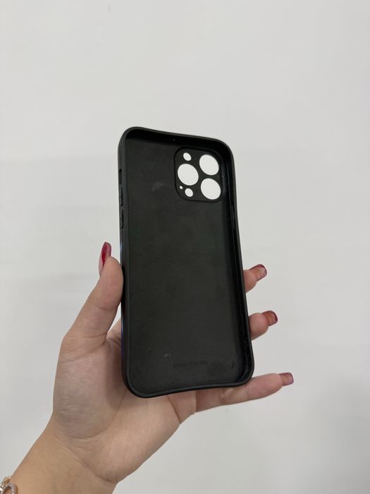 Чехол на телефон
