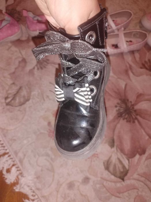 Детски боти эа момиче