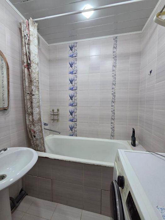 Продам 3х ком квартиру в районе Азии !