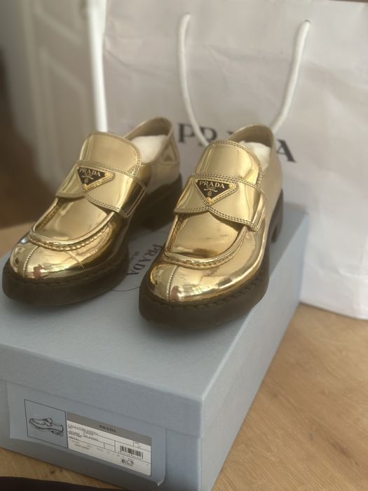 Оригинални обувки Prada