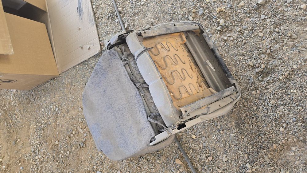 Продам Сидение парное