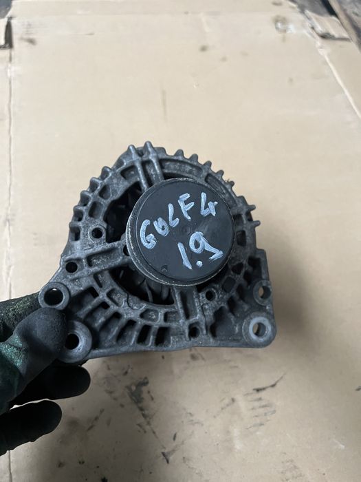 Alternator vw audi skoda 1.9 tdi 90A  038 903 023 L