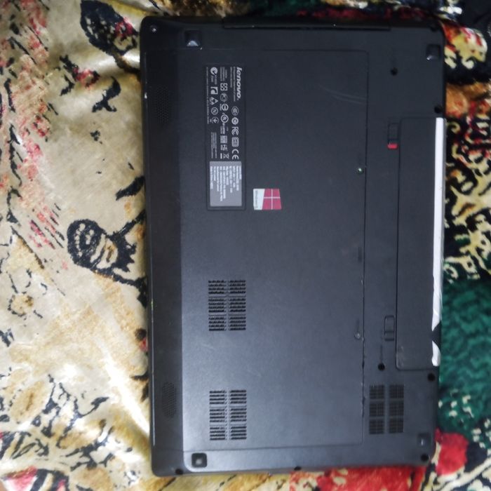 Черный Ноутбук Lenovo