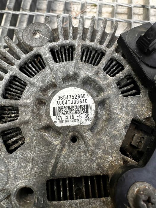 Alternator Peugeot 407 2.0 HDI cod 9654752880 / A004TJ0084C an 2004 - 2010  Peugeot 607 Peugeot 308