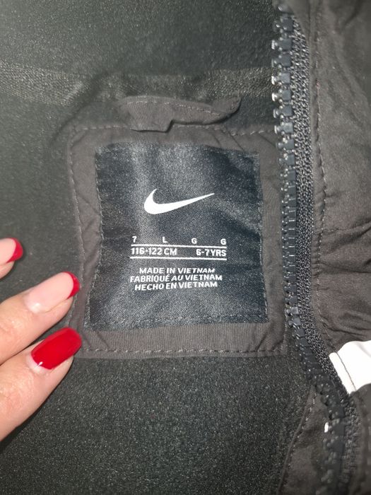 Оригинално яке за момче nike  116 122
