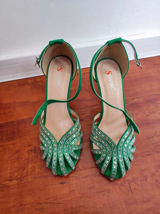 Pantofi eleganti verzi