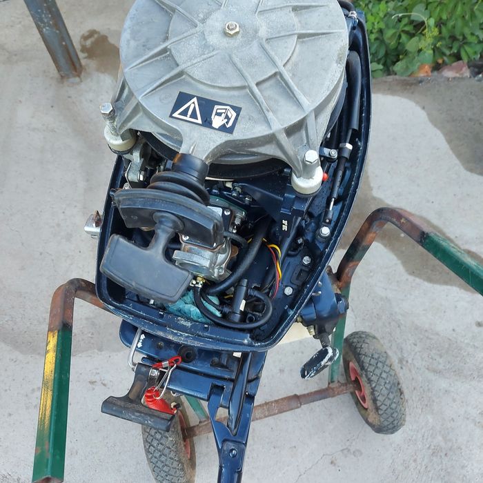 Продам мотор лодочный