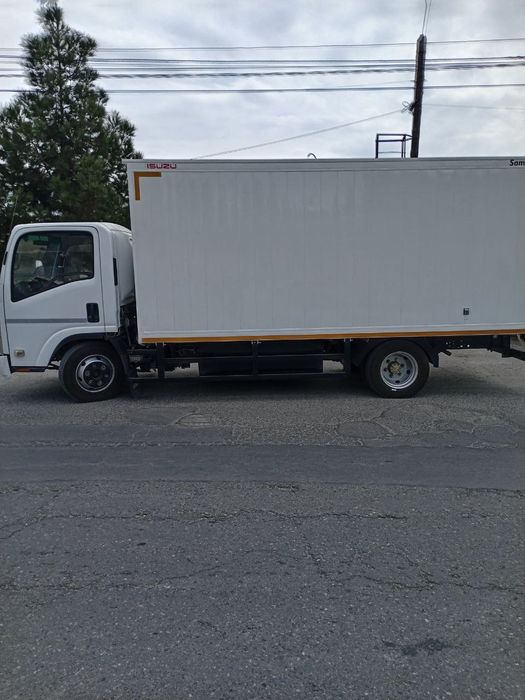Isuzu yuk mashina