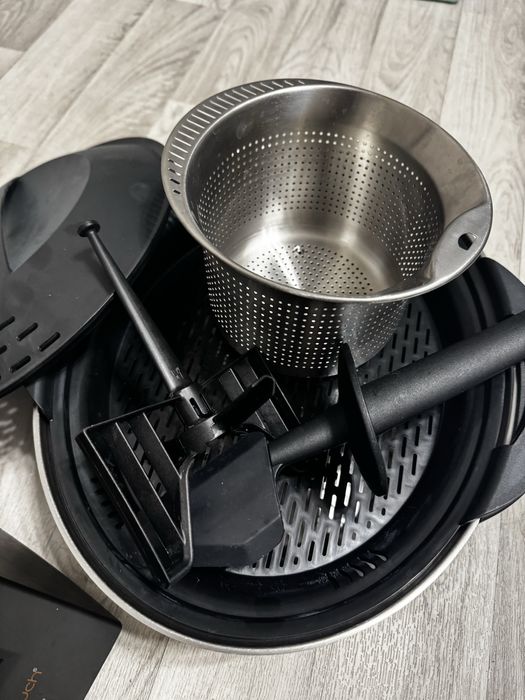 Кухонный комбайн Jedani Mycook touch