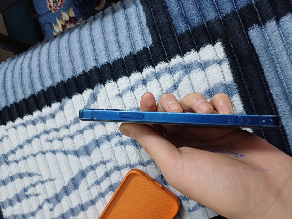 iPhone 12 обмен интересует