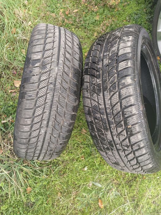 Продавам чисто нови гуми 2 броя