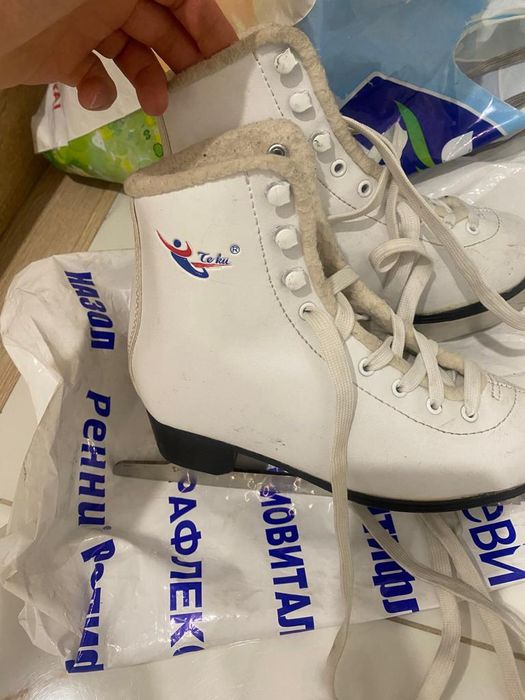 Коньки детские девочек.