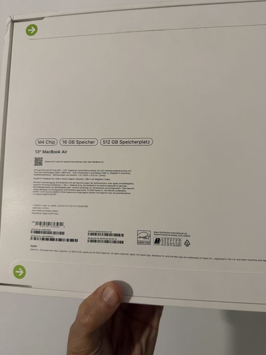 Vand Macbook Air 13” 512gb 16 Ram M4 Nou(Sigilat)