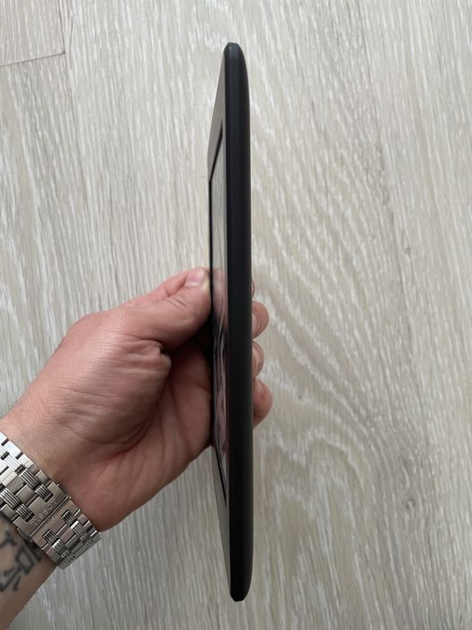 Kindle Paperwhite generatia 7