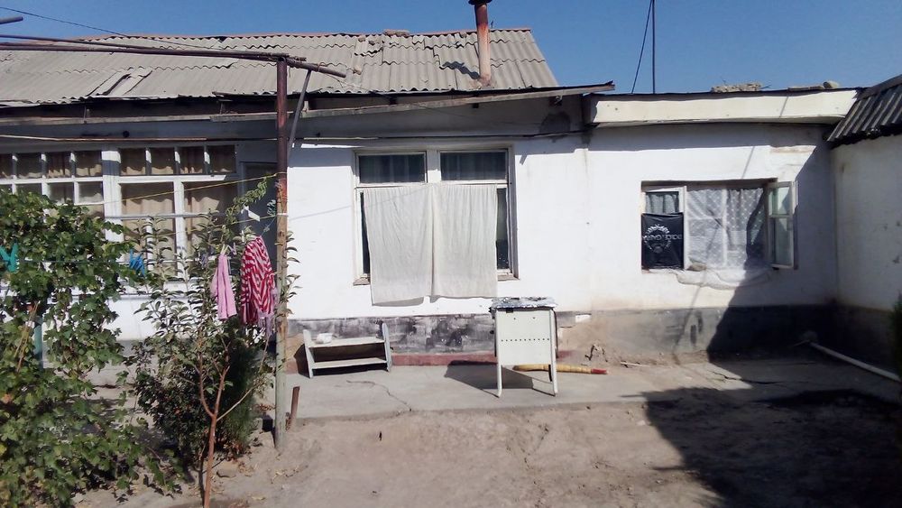 Продается дом 3,75 сотки 4комнаты ,можно под застройку