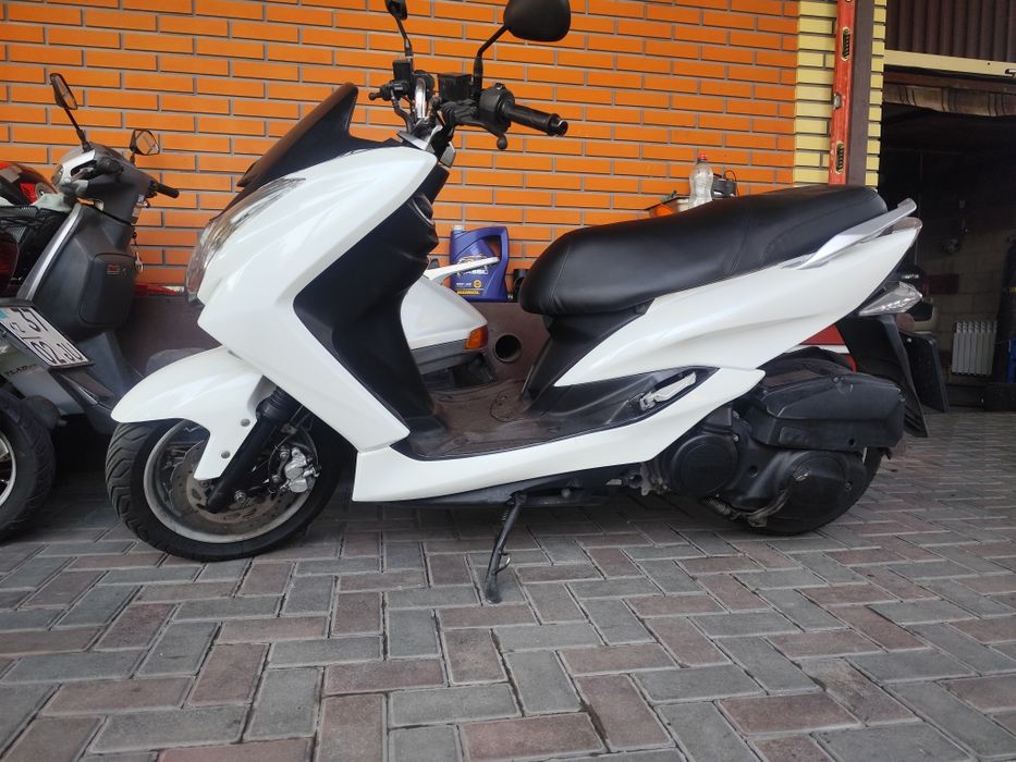 Продам скутер Yamaha majesty s 155