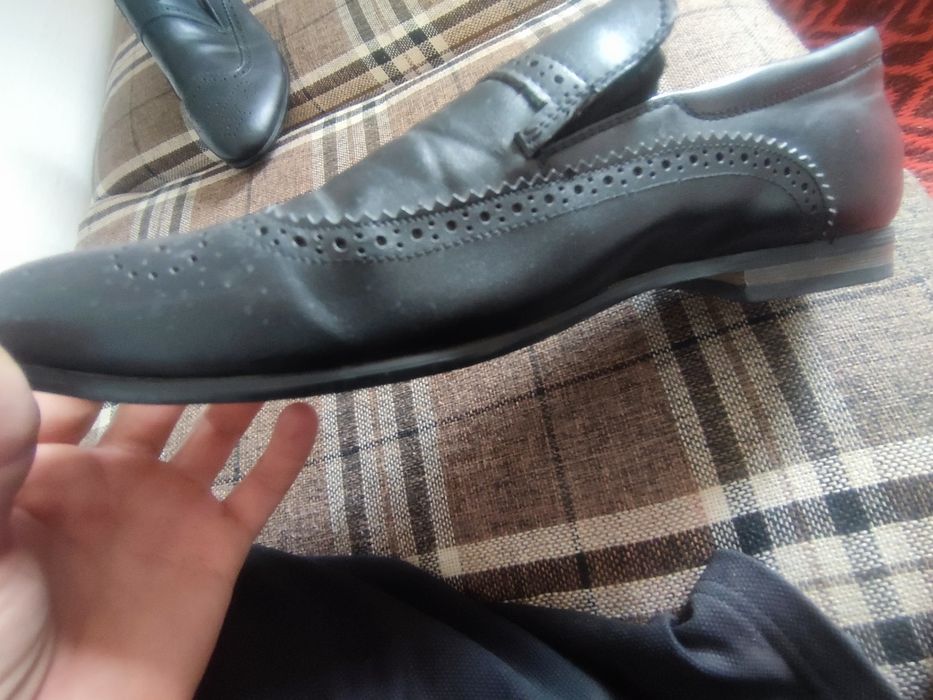 Erkaklar oyoq kiyimi razmeri 43