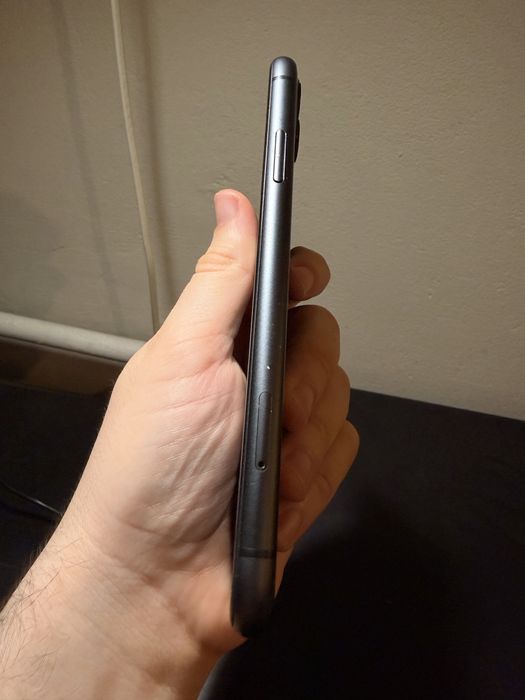 Iphone 11, 64 GB  - Изключително запазен