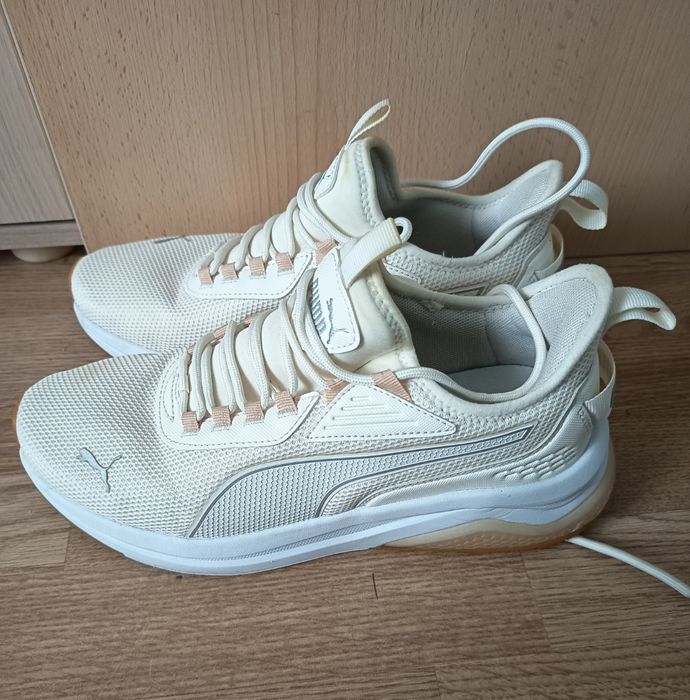 Adidași/sneakers Puma mărimea 39 damă