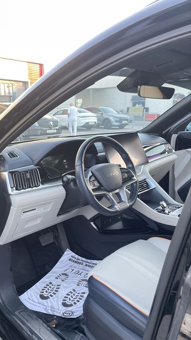 Byd chempion 605km
