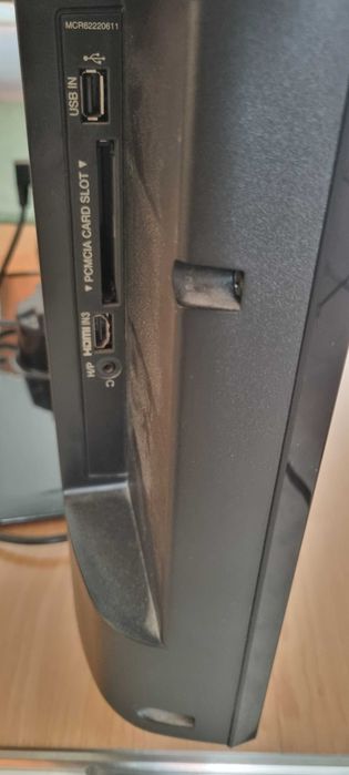 Televizor LCD LG diagonala 81 cm