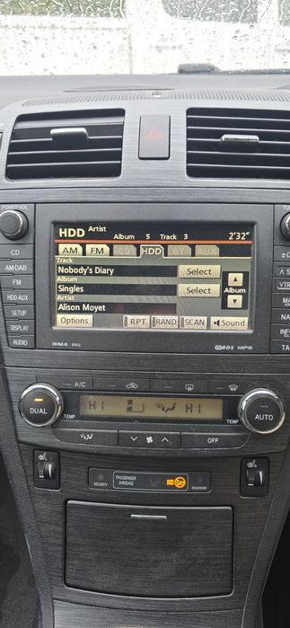Navigatie toyota avensis t27