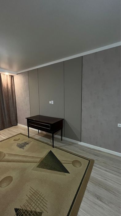 Сдам 2ком кв 87кв, 8 школа!