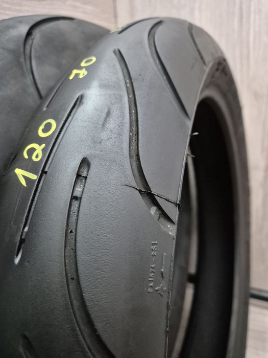 Set anvelope moto 120 70 17 cu 190 50 17 Michelin pilot power dot 4322