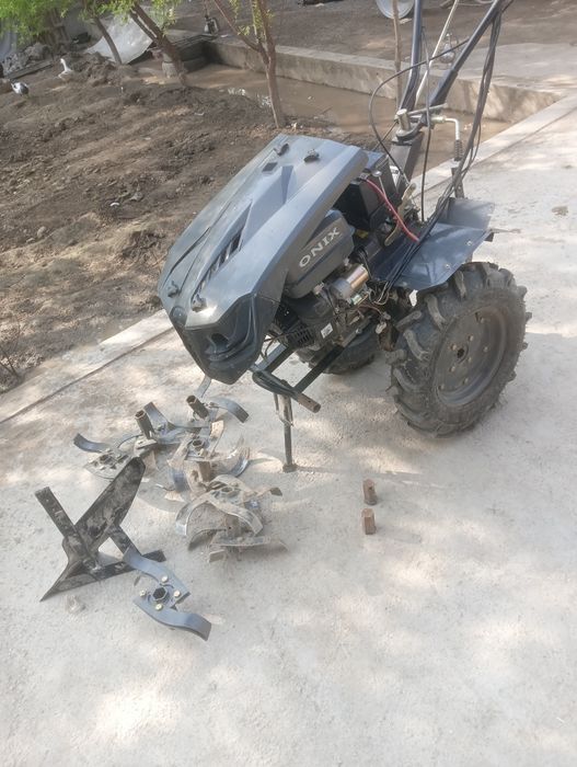 Motoblok 12 ot kuchi onix madel